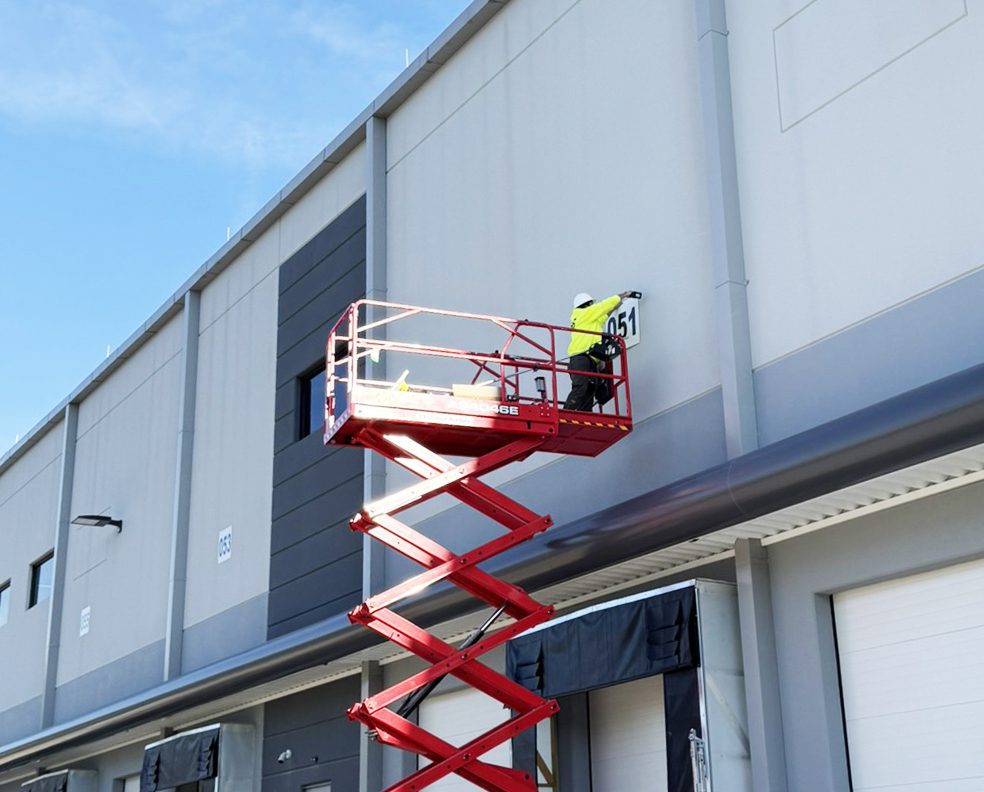 Dock Door Sign Installer