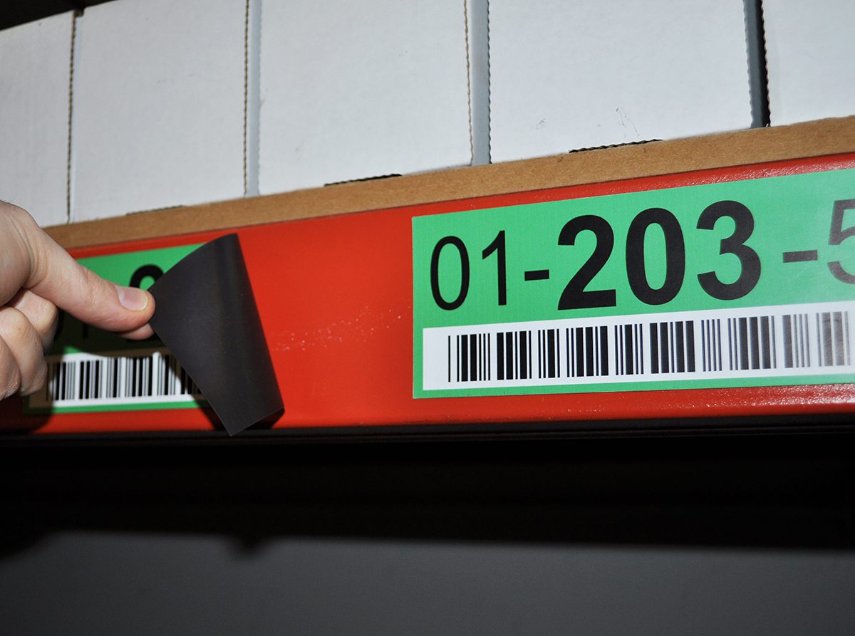 Magnetic Beam Labels